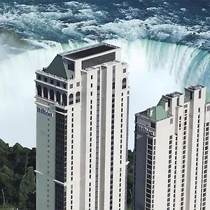 **** מלון Hilton Falls/ Fallsview And קנדה
